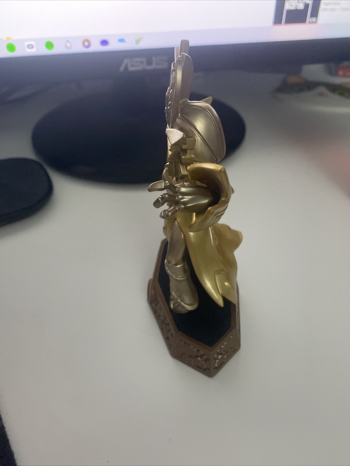 ACTIVISION SKYLANDERS IMAGINATORS GOLDEN QUEEN SENSEI FIGURE, 87798888 TOY