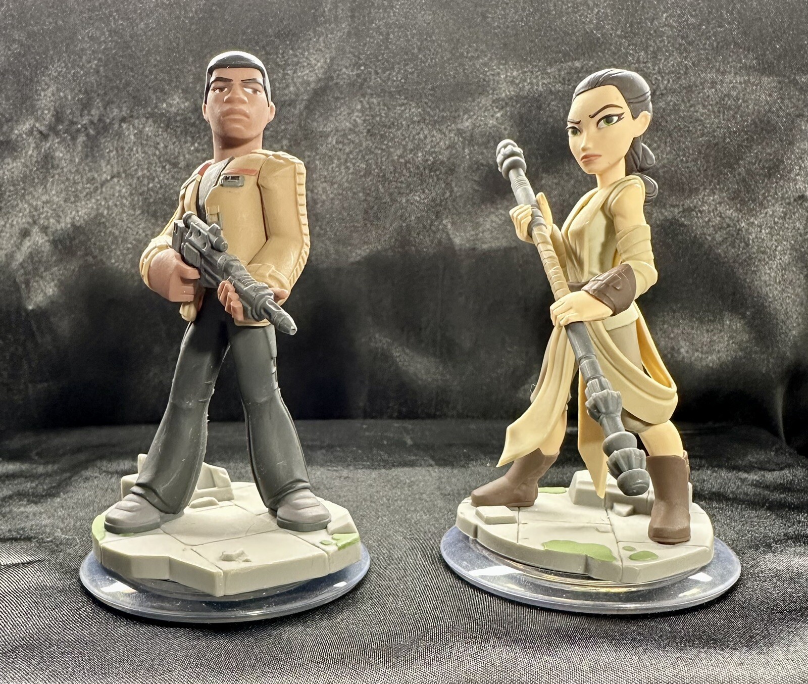 Disney Infinity Figure Lot Of 29 ~ Star Wars, Cars, Avengers, Marvel, Big Hero 6