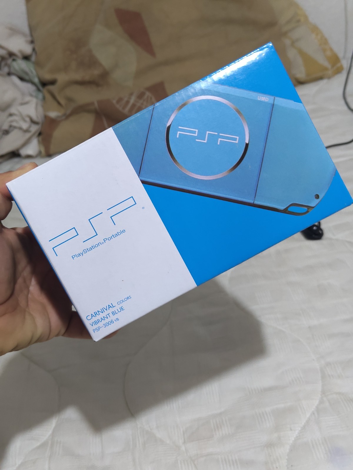 Sony PSP transparent blue with 32 GB plus games plus USB-C adapter NEW