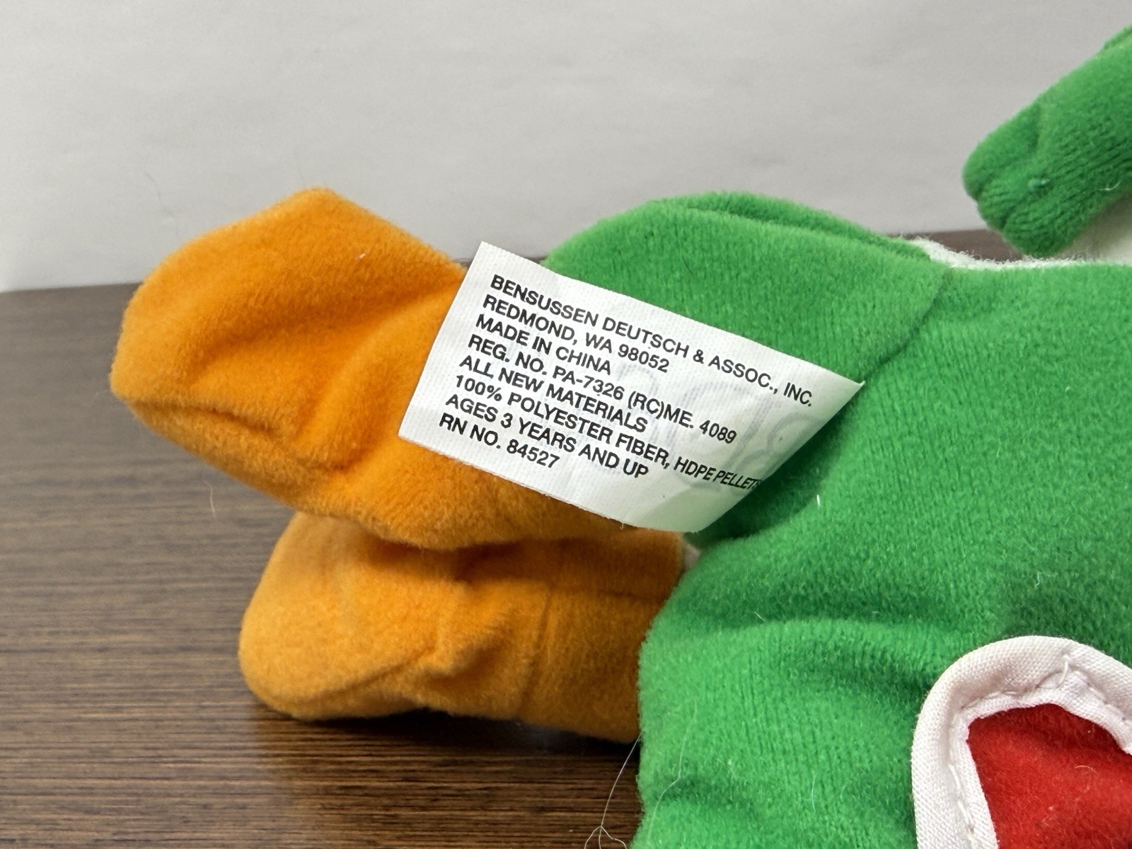Nintendo 64 Collectible Yoshi Beanbag Plush – 1997 BD&A Super Mario 64 – Vintage
