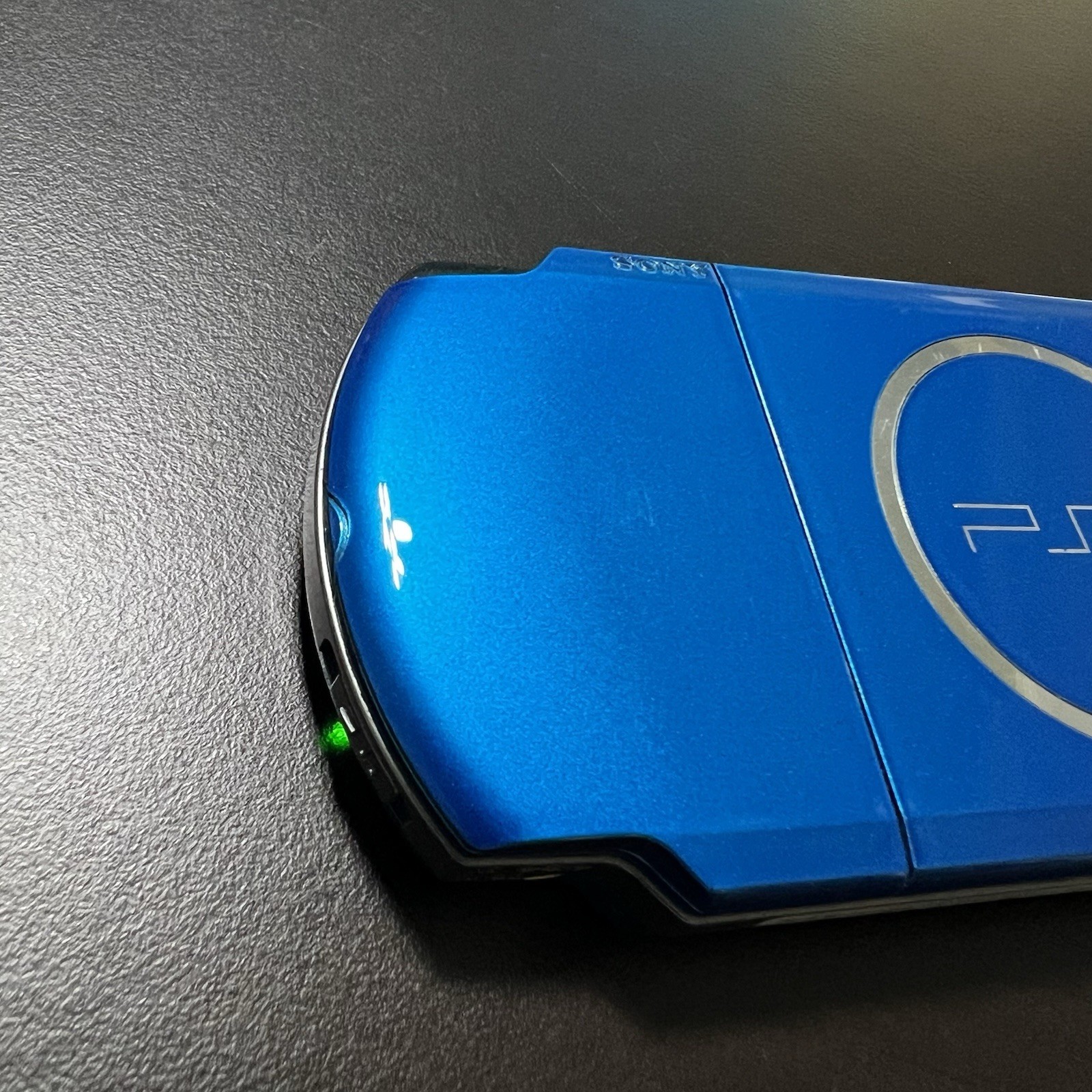 Sony PlayStation Portable PSP 3001 Handheld Console Gaming System Blue W/Charger