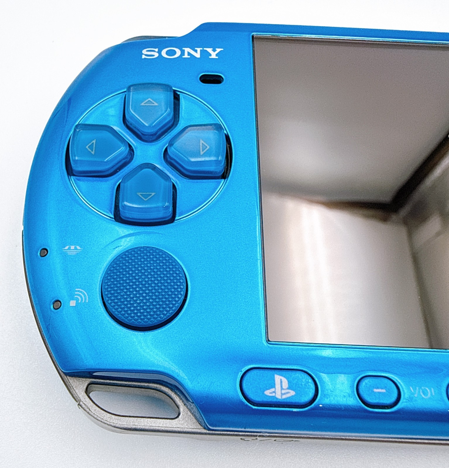 Sony PSP-3000 PSP 3000 Console Blue Region free w/4GB memory stick – Very Good