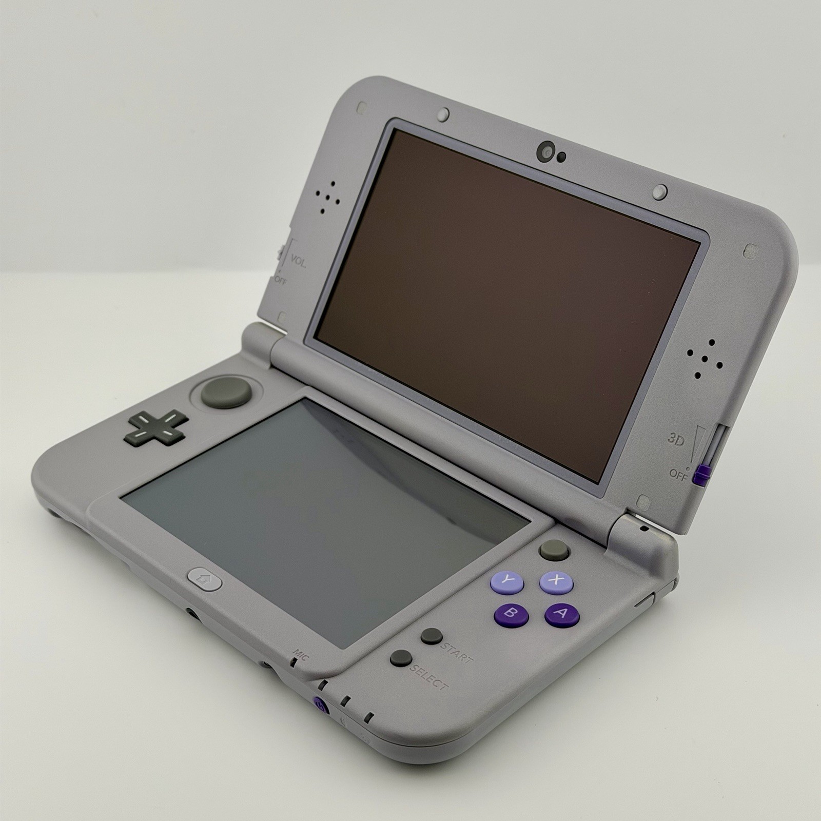 Nintendo New Nintendo 3DS XL SNES Edition Handheld Console (NTSC) Very Good Cond