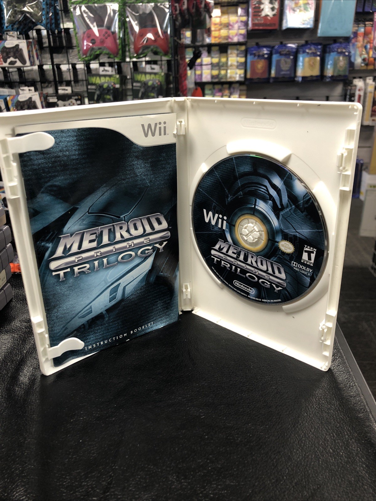 J4 Metroid Prime: Trilogy – Nintendo Wii (CIB) – Clean Disc – Rare