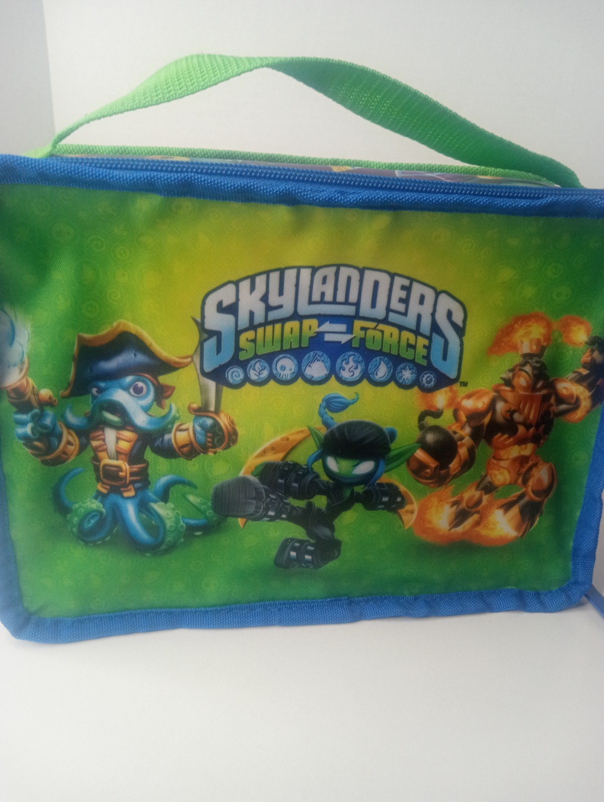 Huge Skylanders Lot 19 Figures With Carry Case Rare