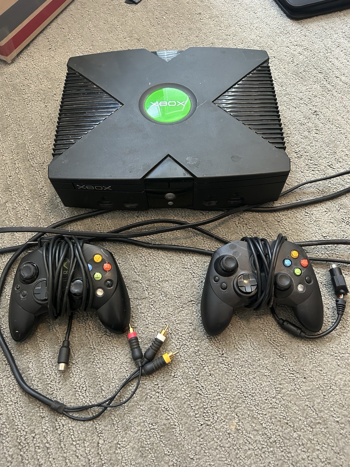 Microsoft Xbox Original Console Black 8GB 480p NTSC-U/C w/ 2 Wired Controllers.