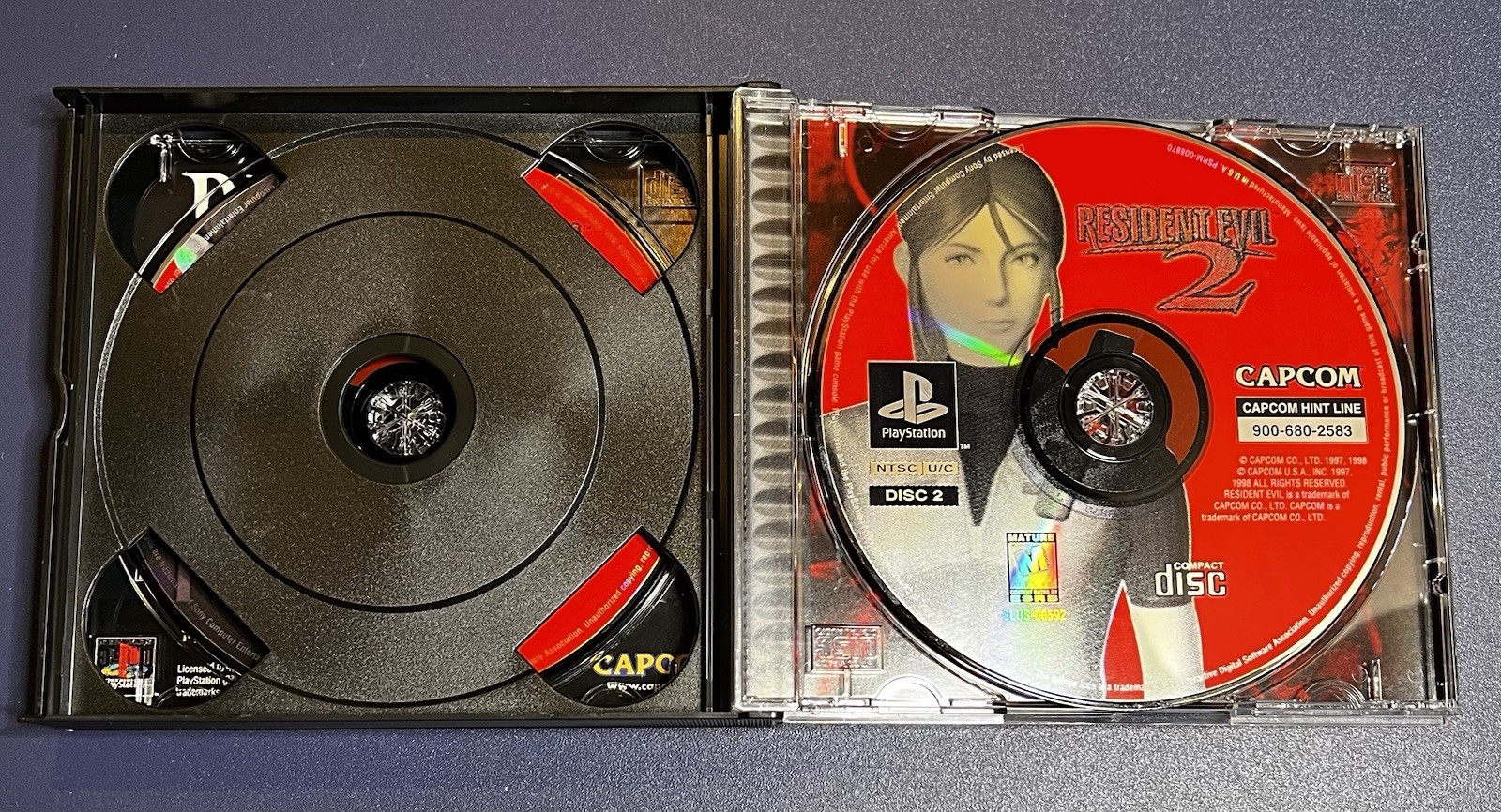 Resident Evil 2 PS1 Black Label Original 1998 Both Discs Case NO MANUAL