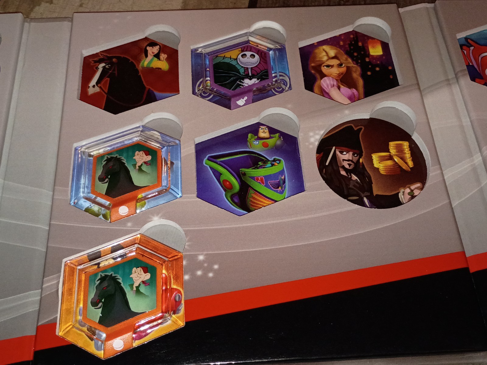 Disney Infinity Power Disc album with 4 disc Lot FREE SHIPPING!
