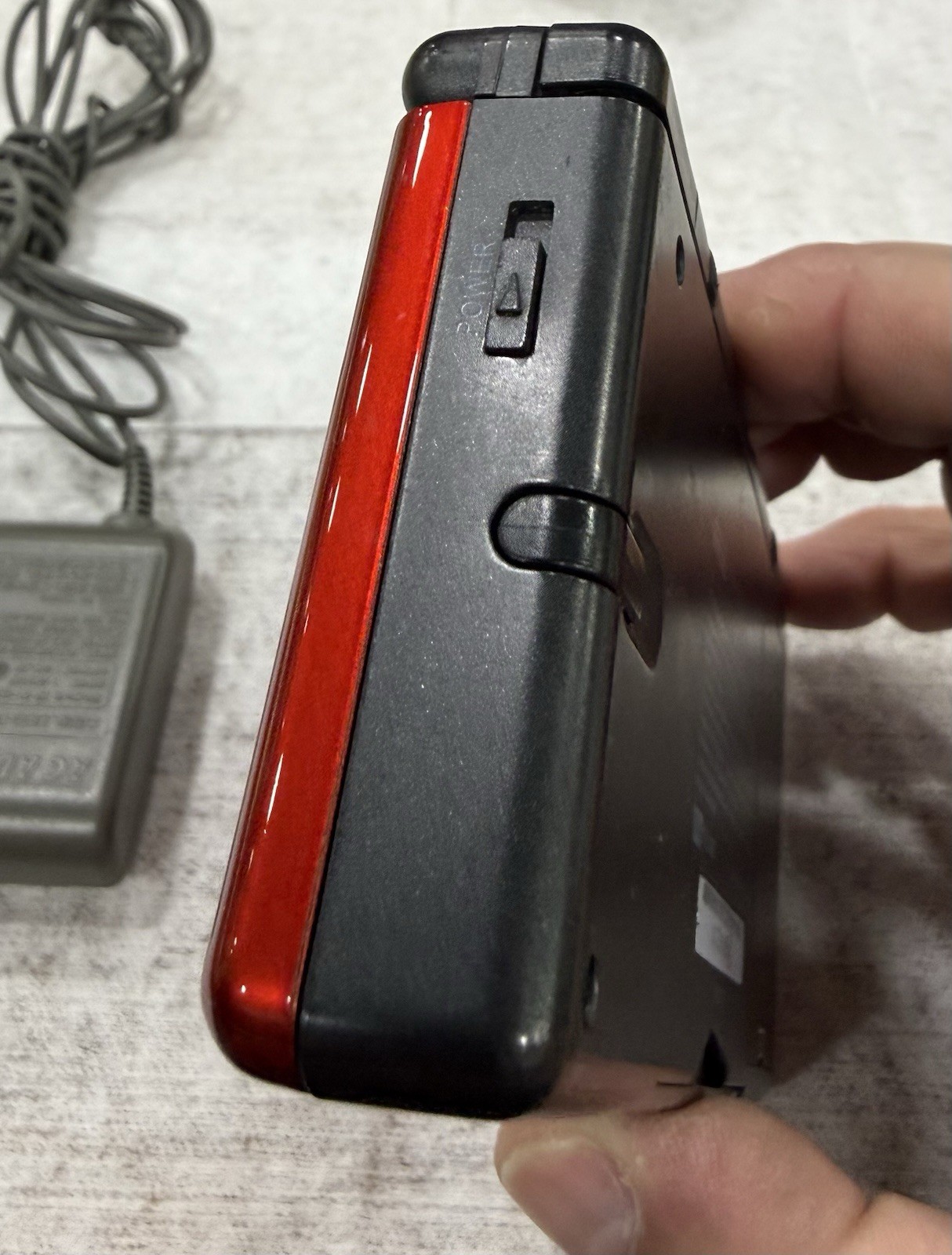 Nintendo DS Lite USG-001 Red/Black Handheld Console w/ Stylus, Charger