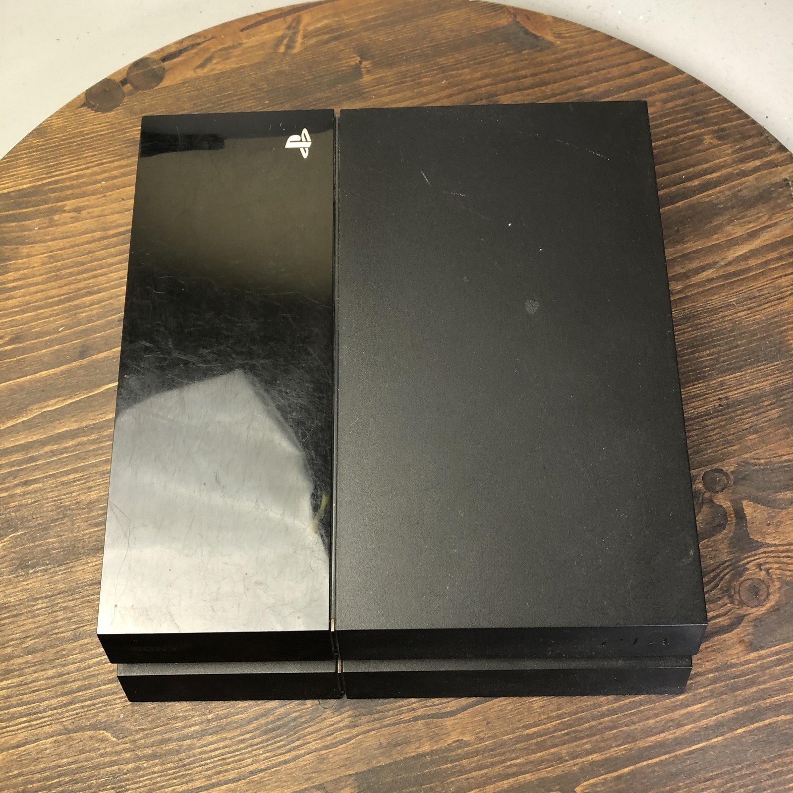 Sony PlayStation 4 PS4 CUH-1001A 500GB Black Console W/ Red Controller Cord