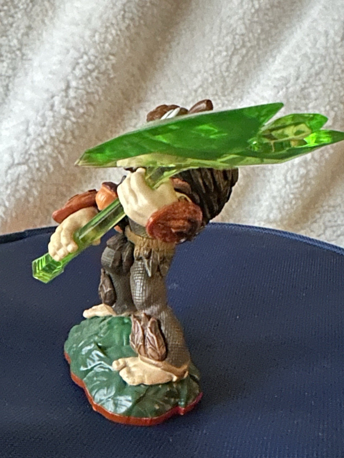 Skylanders Trap Team Bushwhack Figure Trap Master Character