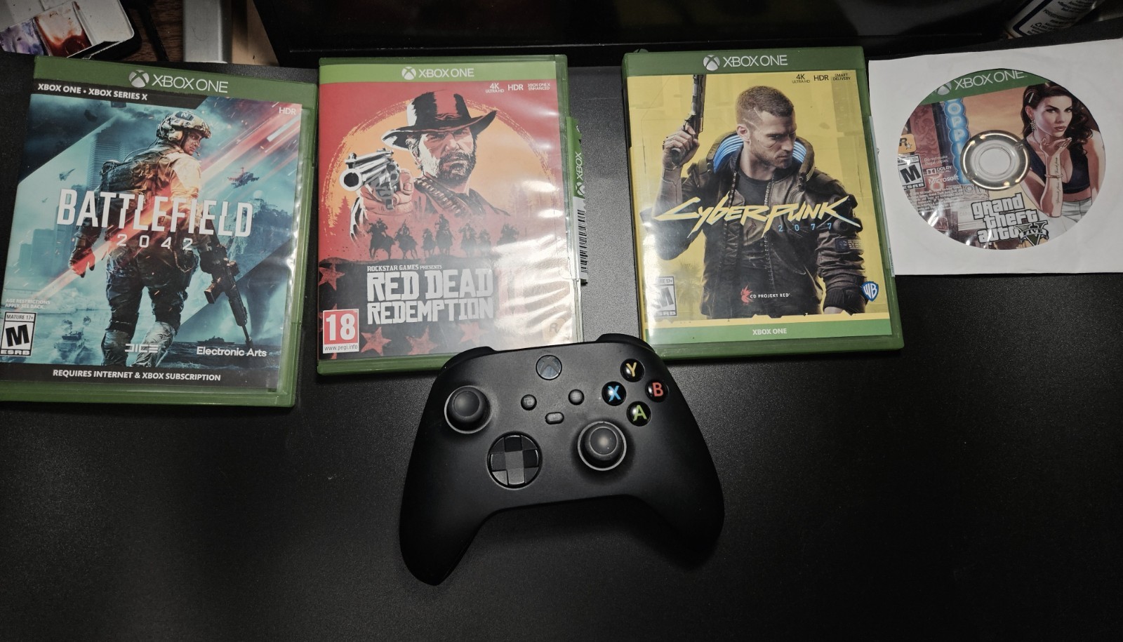 Xbox One Game Lot of 4 (Red Dead Redemption 2, Cyberpunk 2077) & Black Controlle