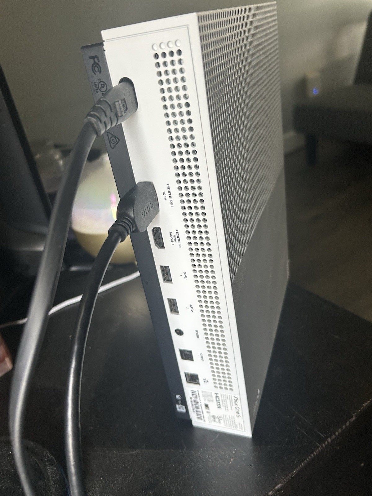 Microsoft Xbox One S 500GB 4K UHD Blu-Ray Compatible Home Console White