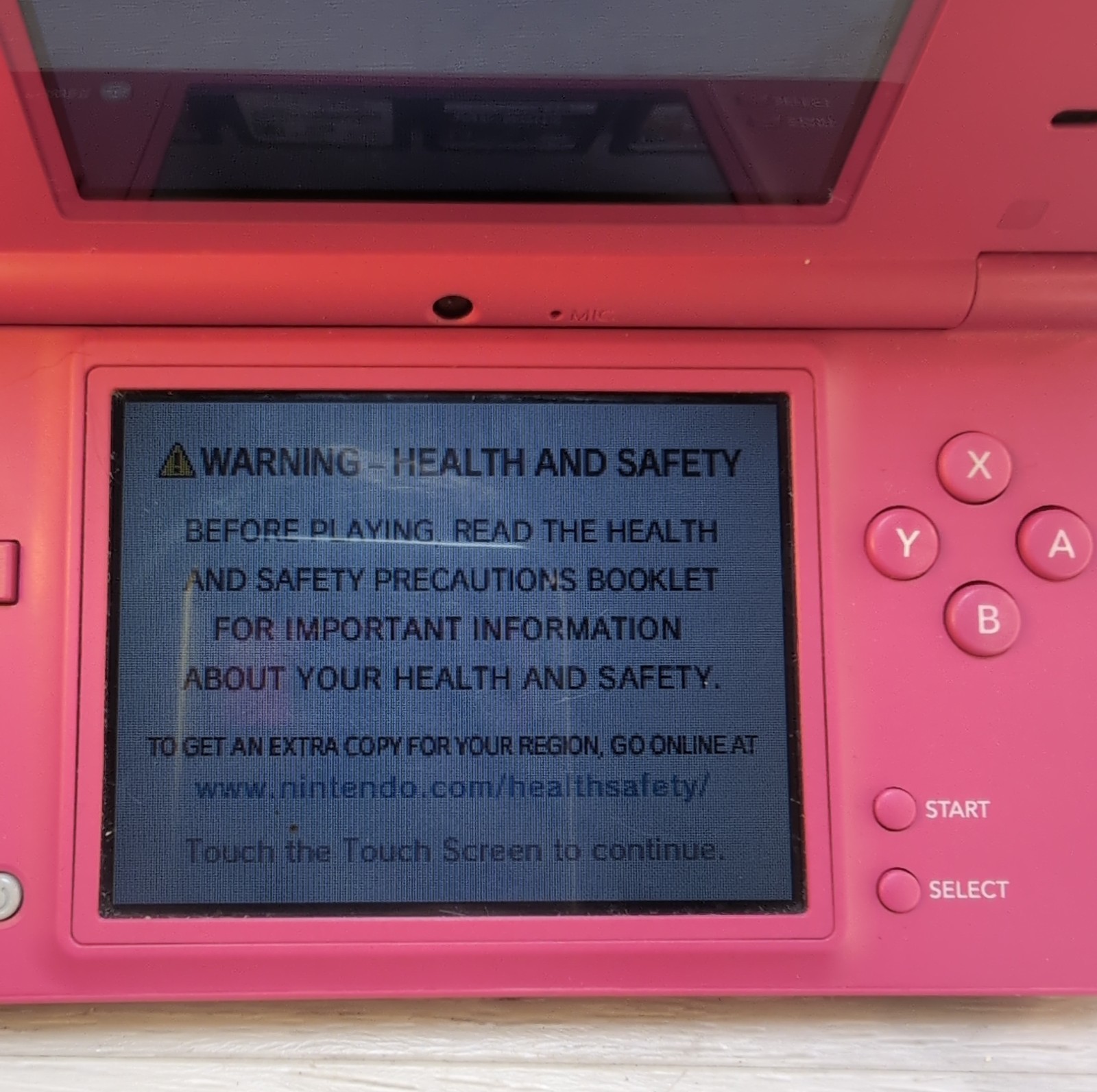 Nintendo DSi Pink Handheld Console Wi-Fi Nintendo DS TWL-001 & (4) Games Sims