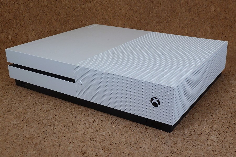 Microsoft Xbox One S (Model 1681) Gaming System Console + 2 controllers, Tested