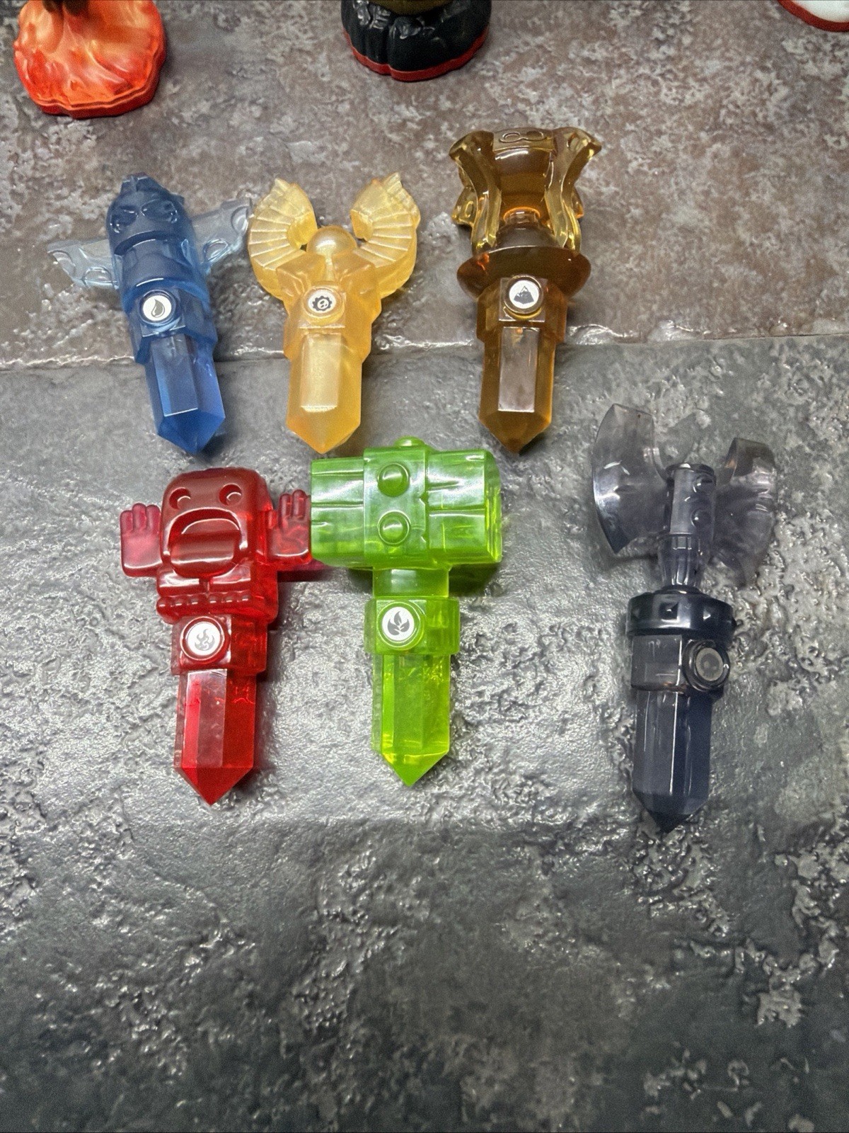 Skylanders Character Figure Lot trap team and 6 keys
