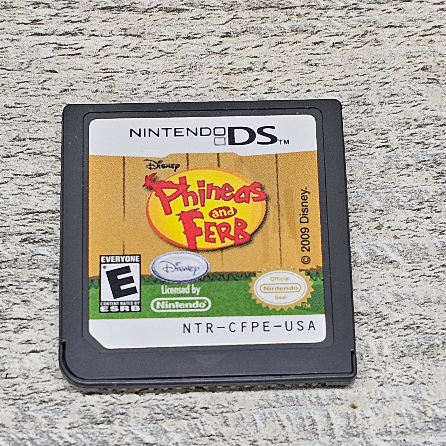 Phineas and Ferb Nintendo DS Complete CIB Tested Working Gadgets Agent P