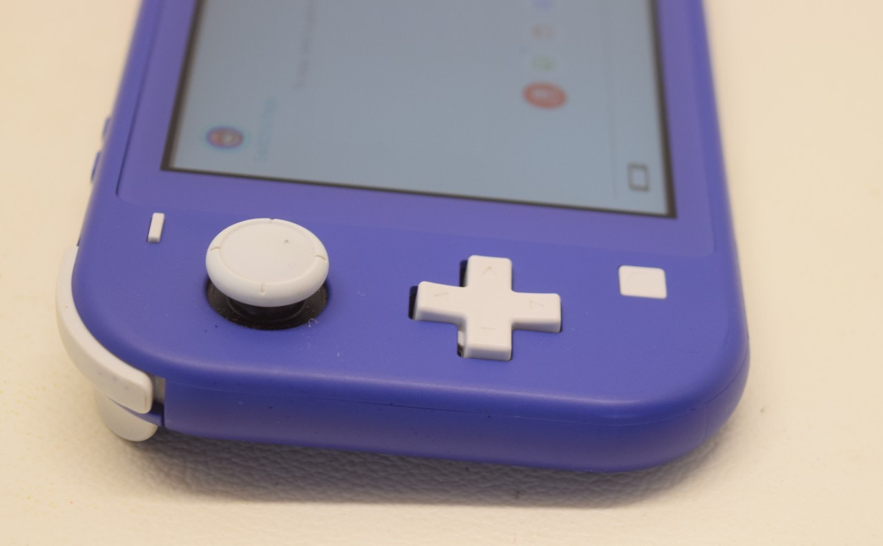 Nintendo Switch Lite Handheld Game Console HDH-001 Purple w/Charger – TESTED!