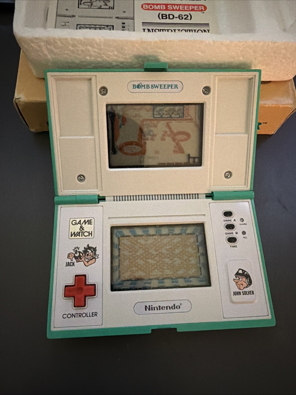 Nintendo Game & Watch BD-62 Bomb Sweeper Handheld Multi Screen 1987 MINT!