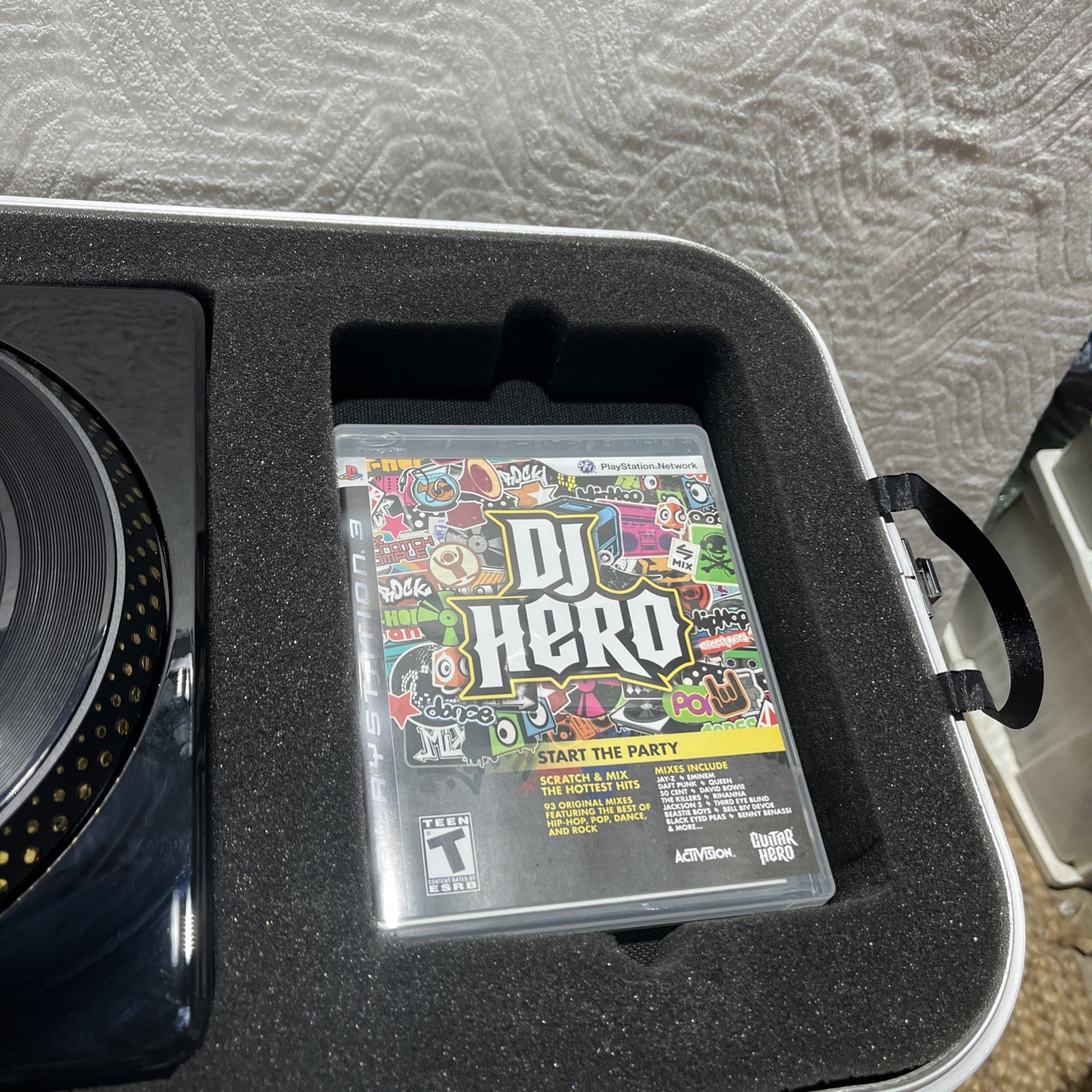 DJ Hero Renegade Edition Playstation 2 & 3 DJ Jay-Z/Eminem Turntable-cd And Case
