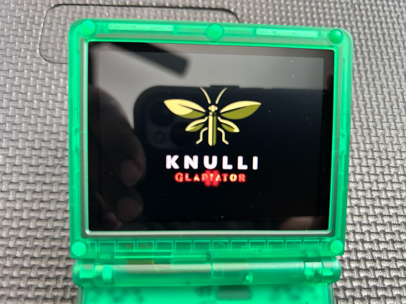 ANBERNIC RG35XX SP (TRANSPARENT GREEN) KNULLI 2 OS (64GB GAME CARD) (GXRG)