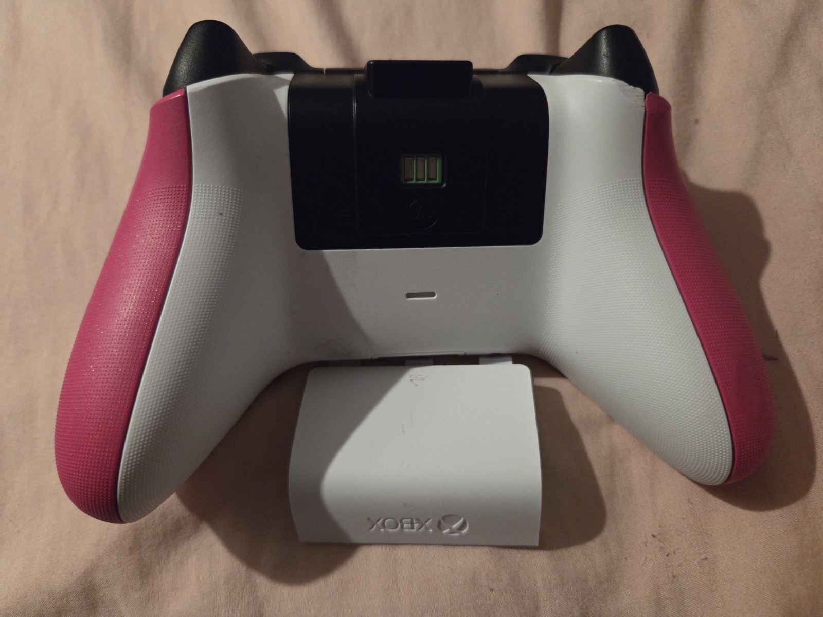 Xbox Series X controller Deep Pink Used Working