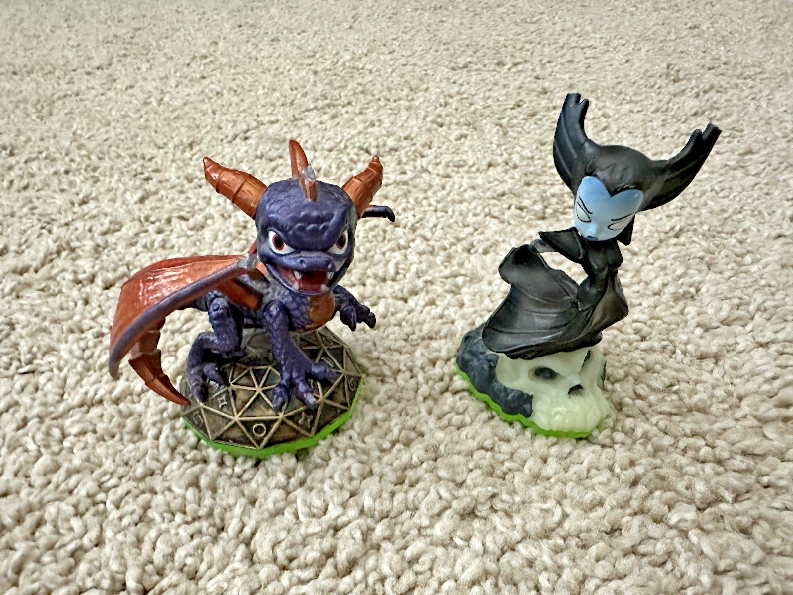 Skylanders: Spyro’s Adventure/Giants Figures(set of 13) w/ Portal of Power + USB