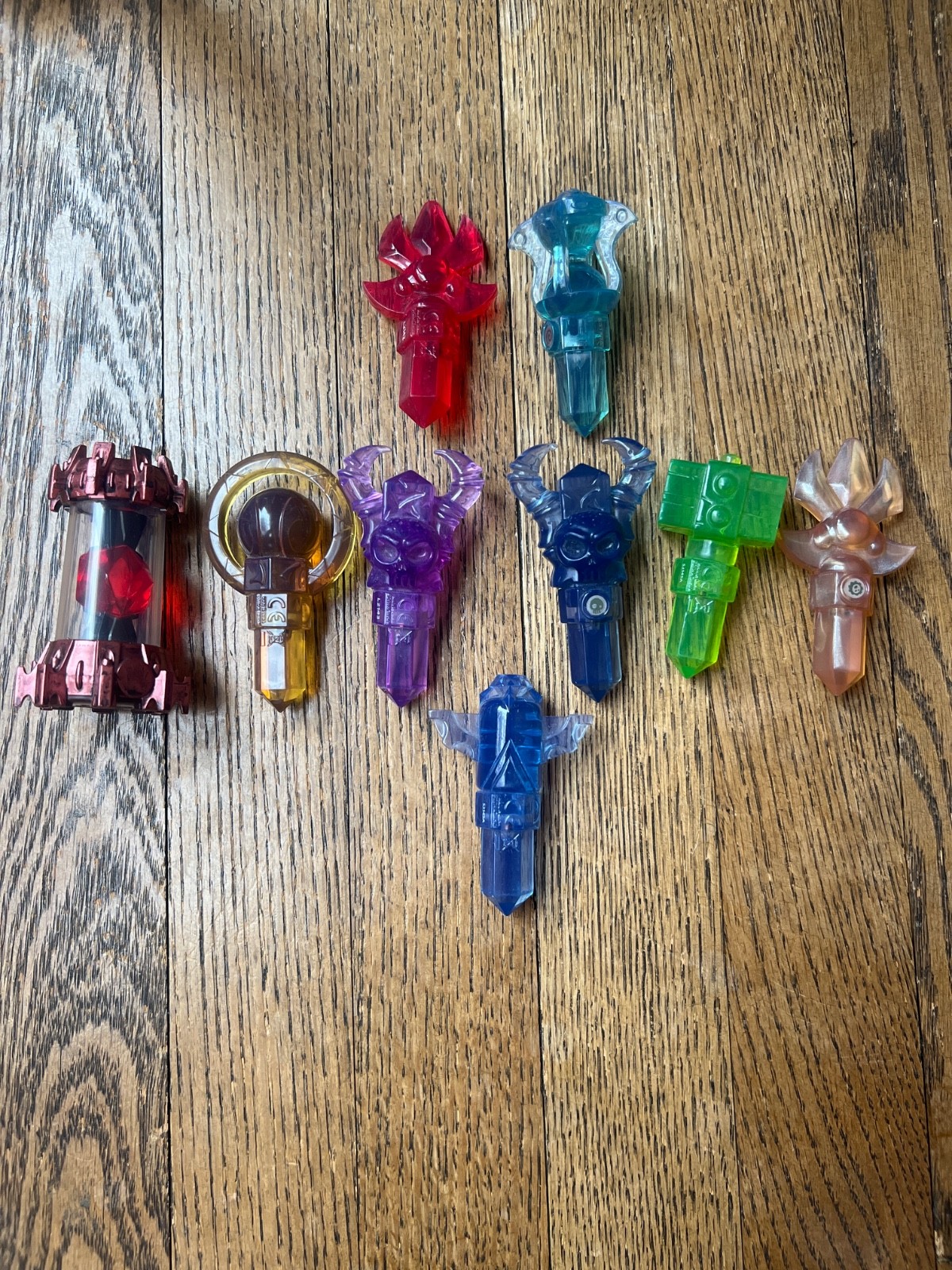 Skylanders lot of 24 plus 8 keys including Enigma, Knightlight, and Knightmare