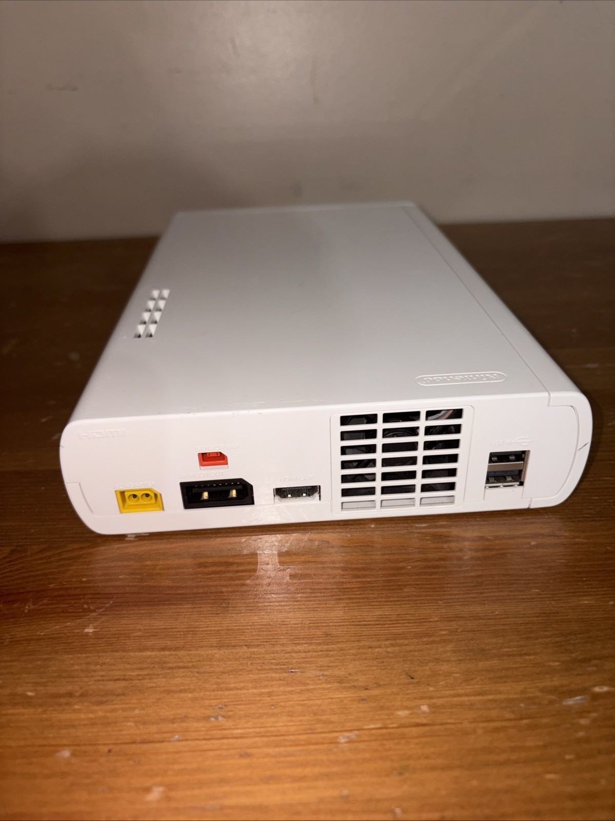 Nintendo Wii U 8gb White PAL WUP-001(03) Console only White Powers On Read