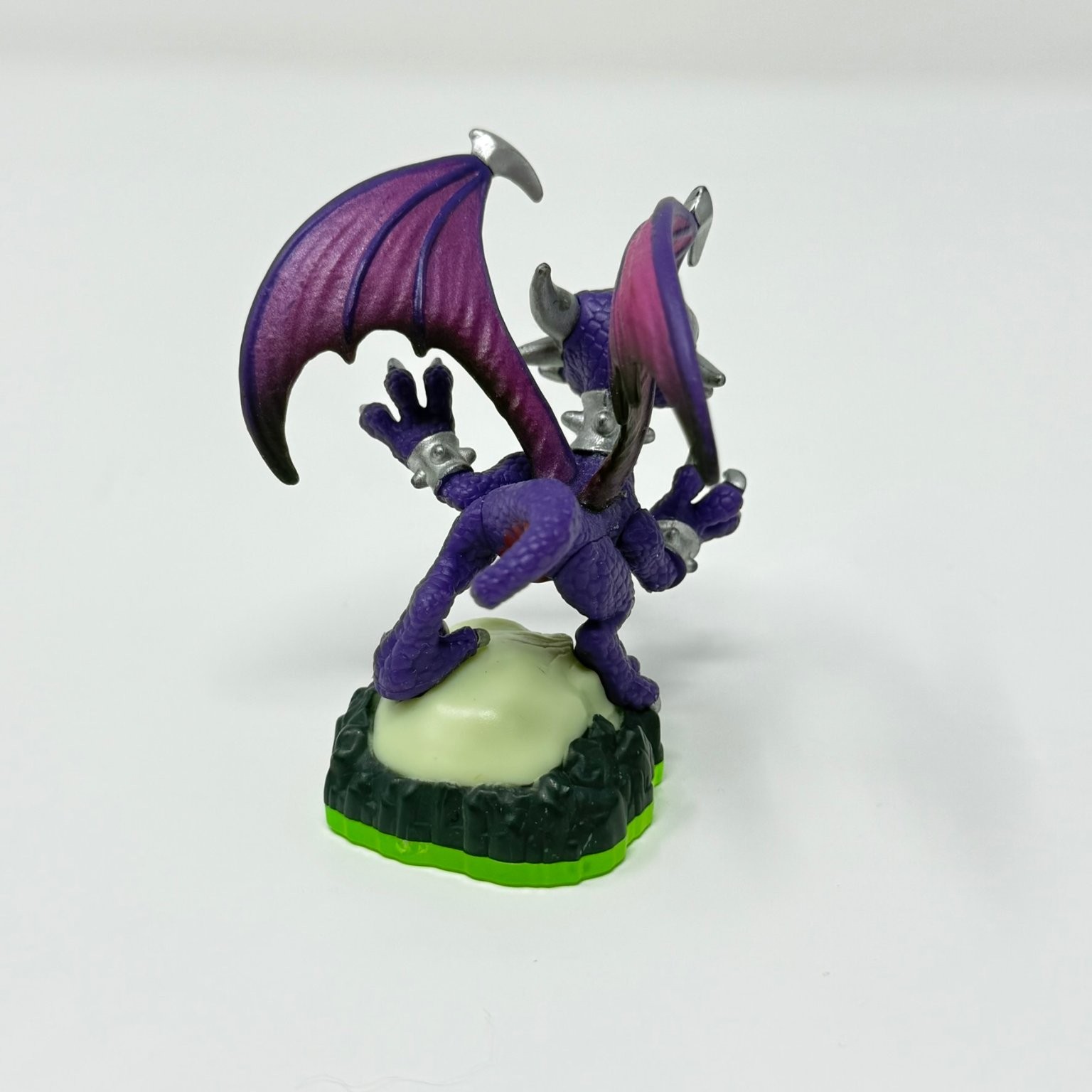 Activision Skylanders Cynder Character Figure Toys to Life Multi-Platform