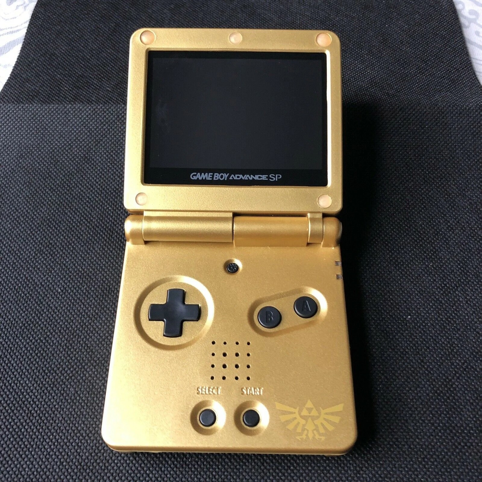 Gameboy Advance SP Zelda Gold Triforce Edition AGS-001 Refurbished + Charger