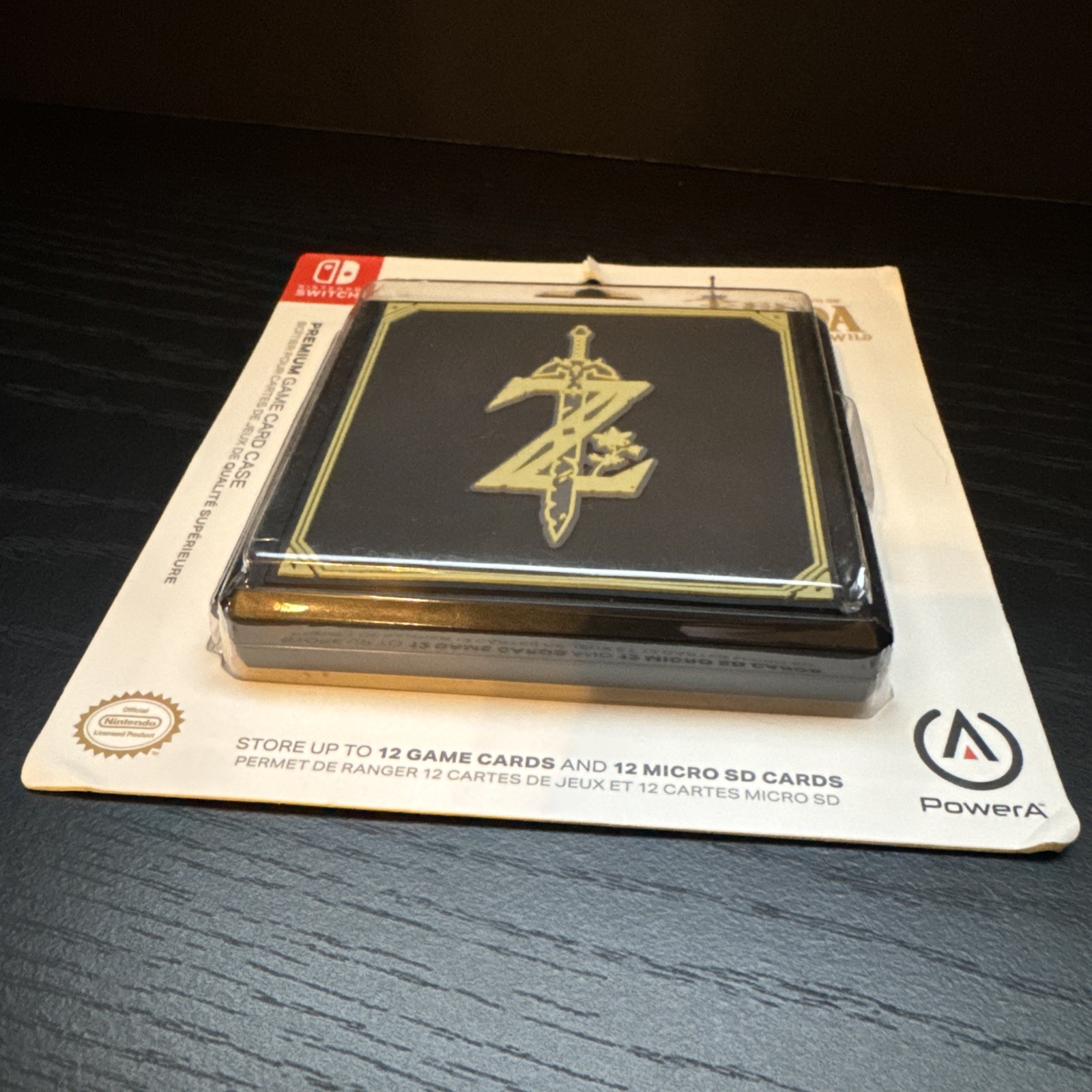 Nintendo Switch: Legend of Zelda Premium Game Card Case For 12 Games & Micro SD