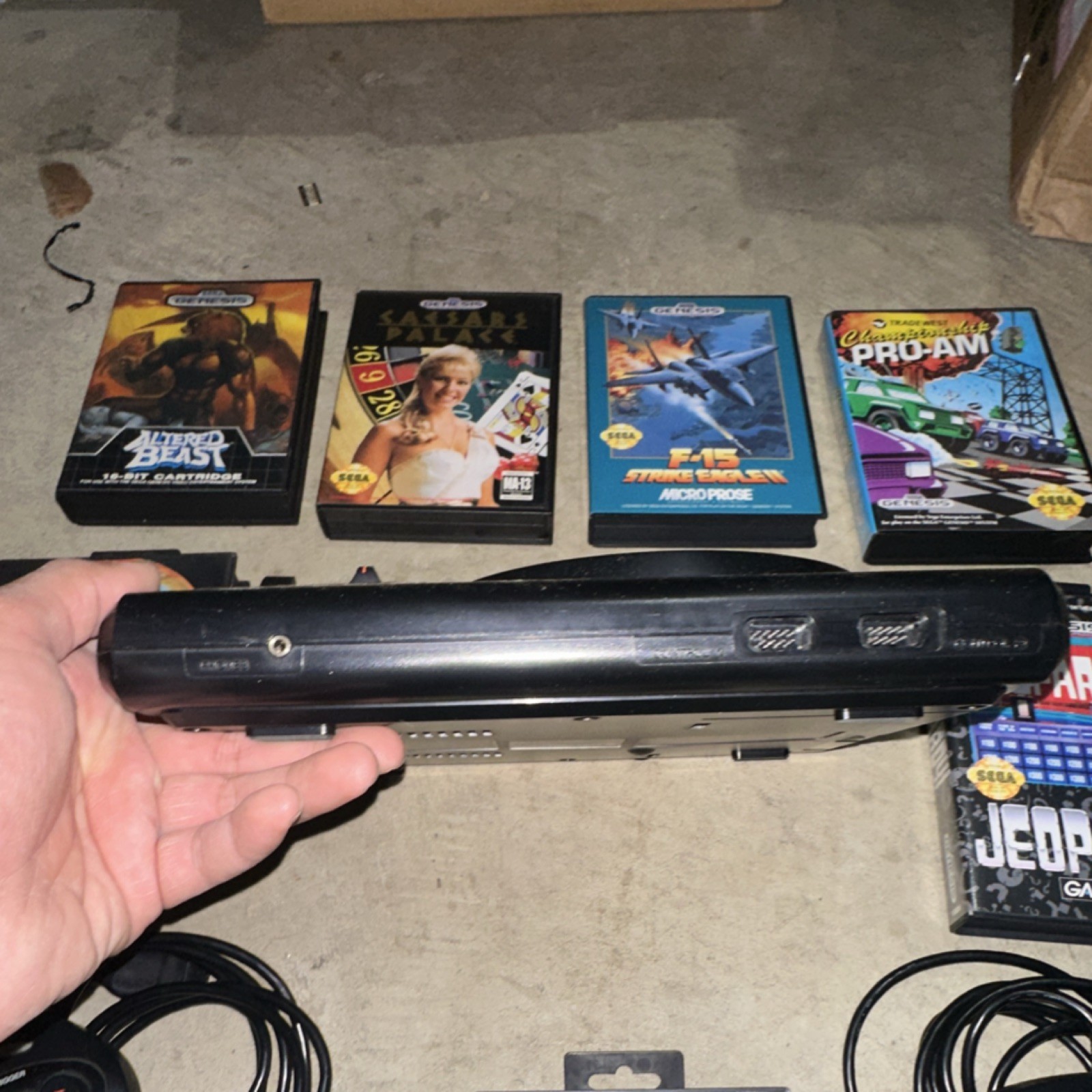 SEGA Genesis 16-Bit Console Bundle 2 Wired Controllers Power/RF + Games CLEAN