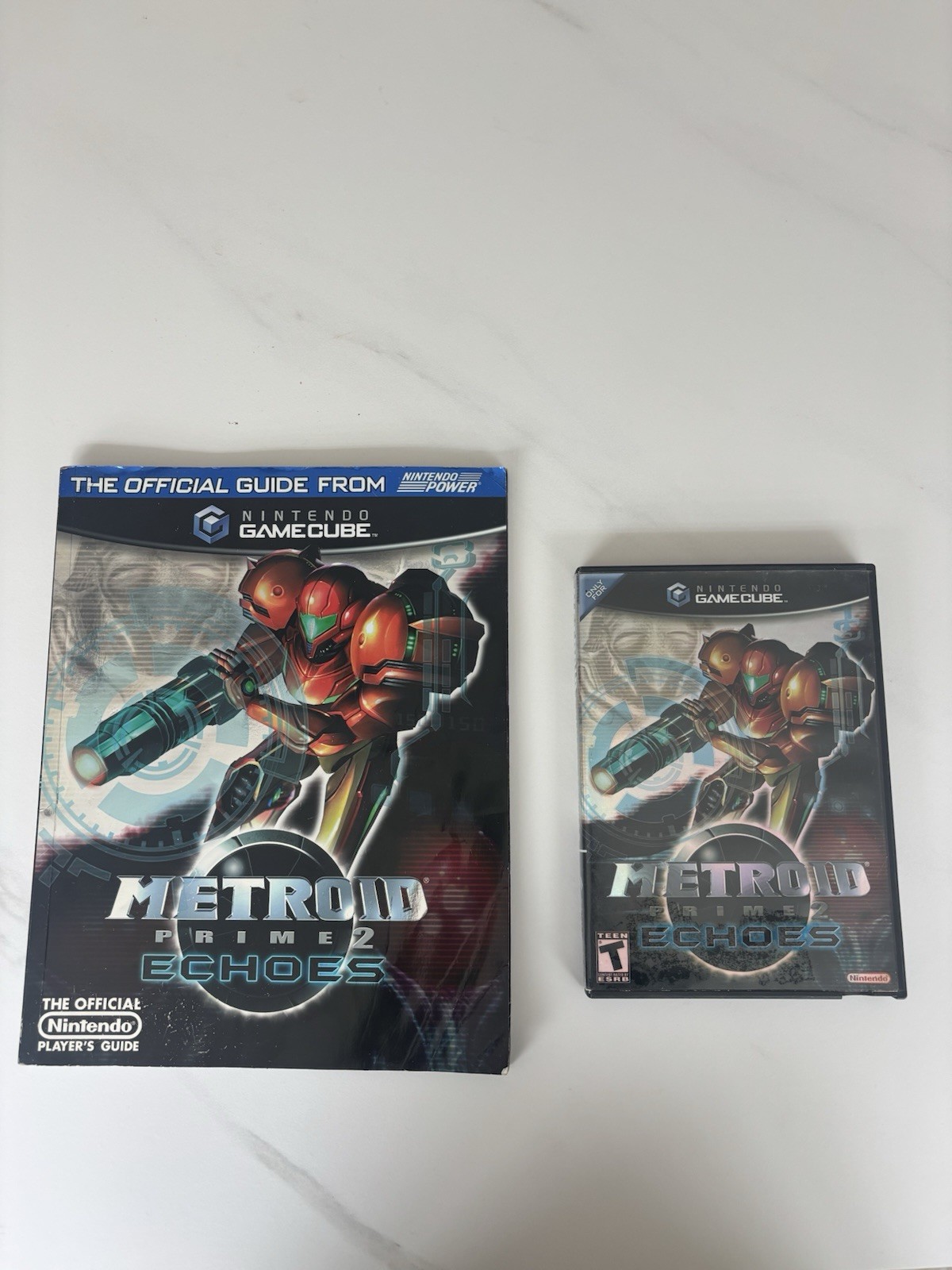 Nintendo Metroid Prime 2: Echoes Nintendo GameCube CIB and Strategy Guide BUNDLE