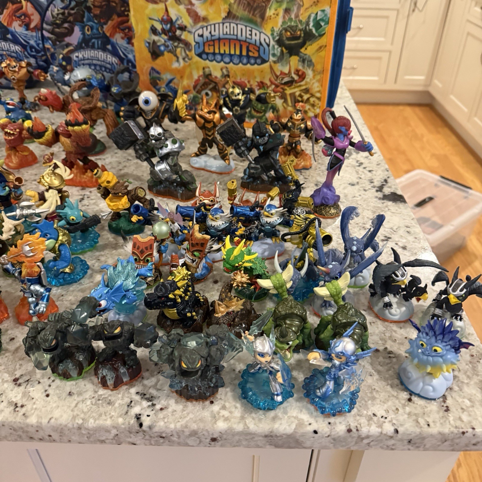 Large Skylanders Figure & Accessory Lot (Read Description) Giants Spyro Swap Etc