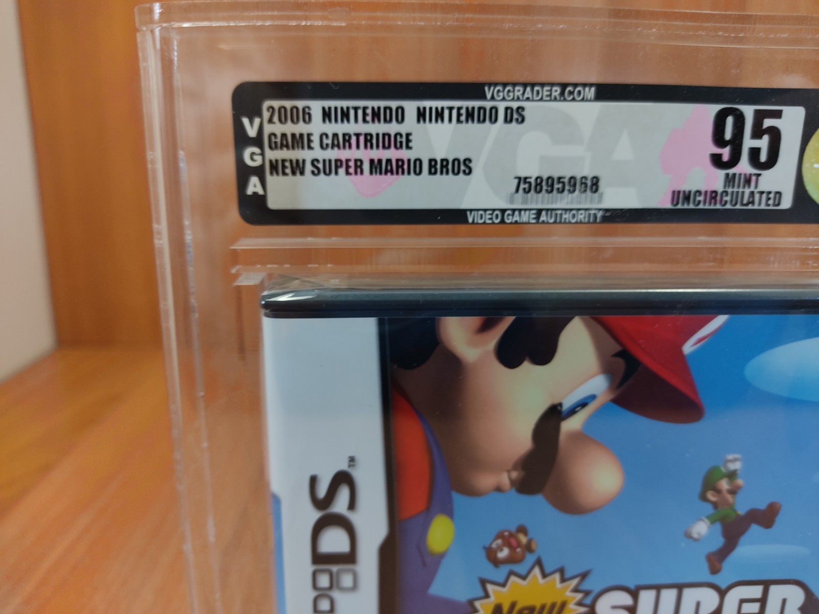 Factory Sealed Gem MINTY New VGA 95 Super Mario Bros. nintendo DS
