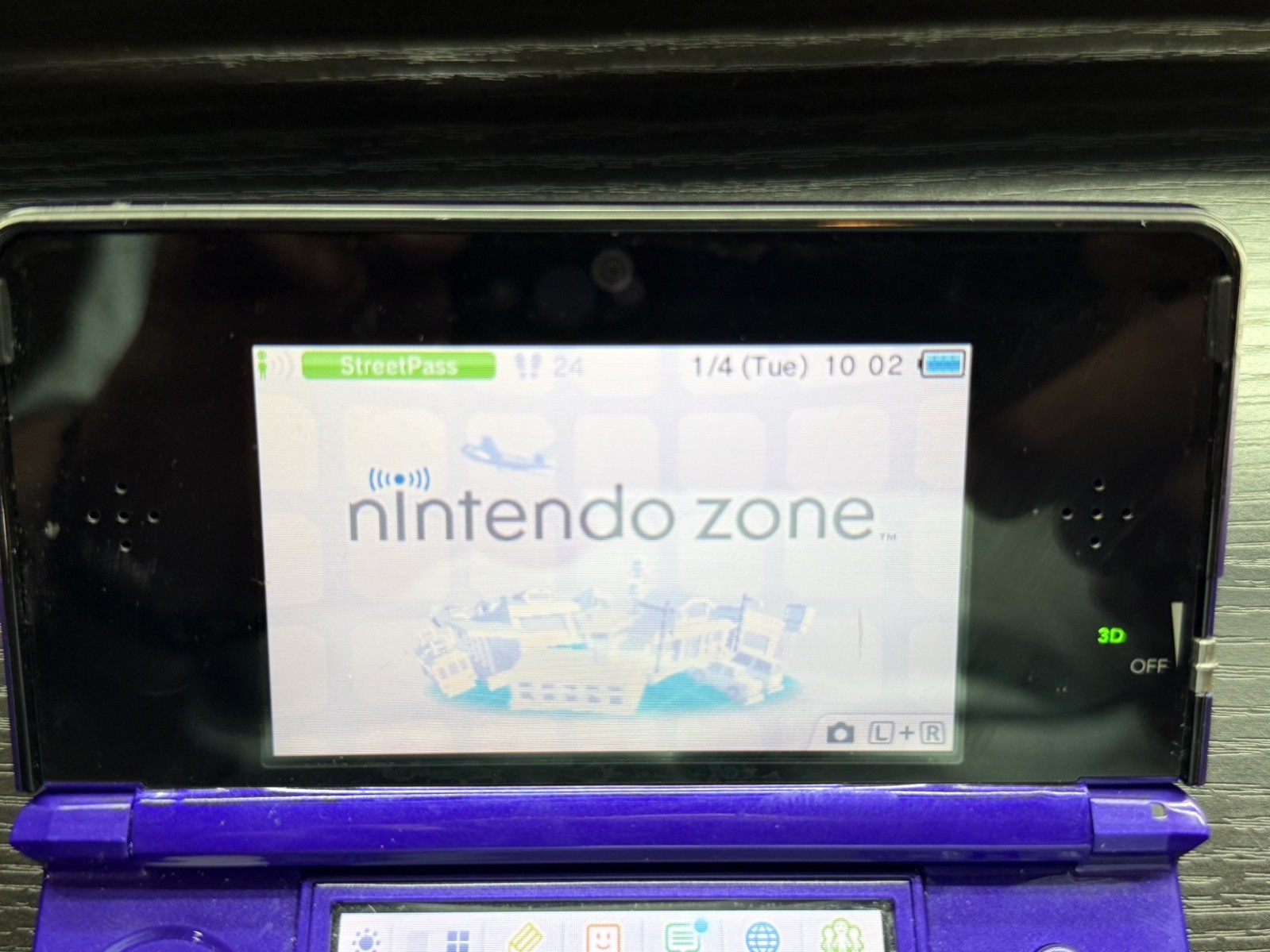 Nintendo 3DS Midnight Purple Handheld Console System Docking + Tested + 11 Games