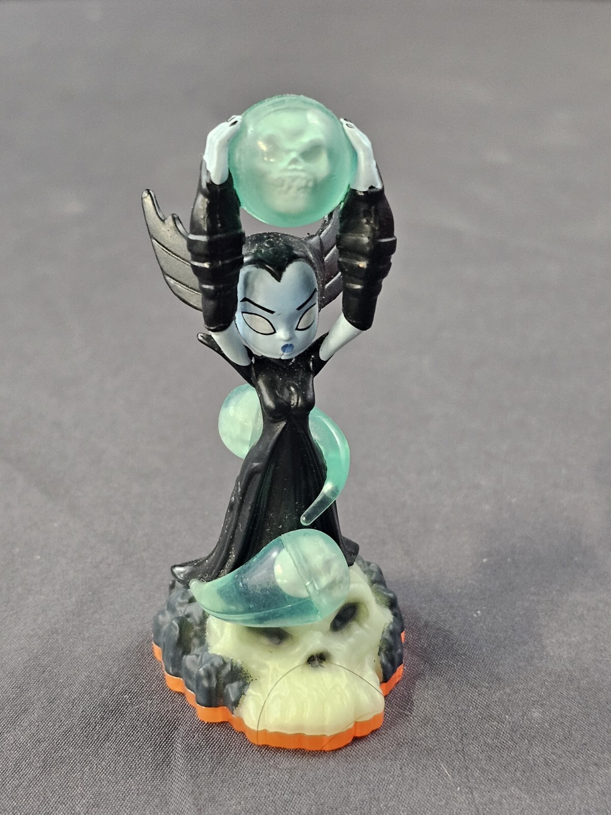 Skylanders Giants – Series 2 – Hex – Figure – Activision – Untested