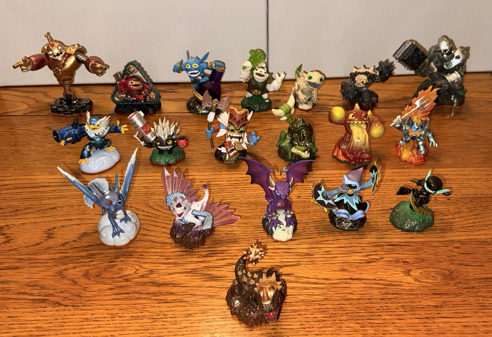 LOW Price Big Skylanders Bundle – FREE Shipping, READ DESCRIPTION.
