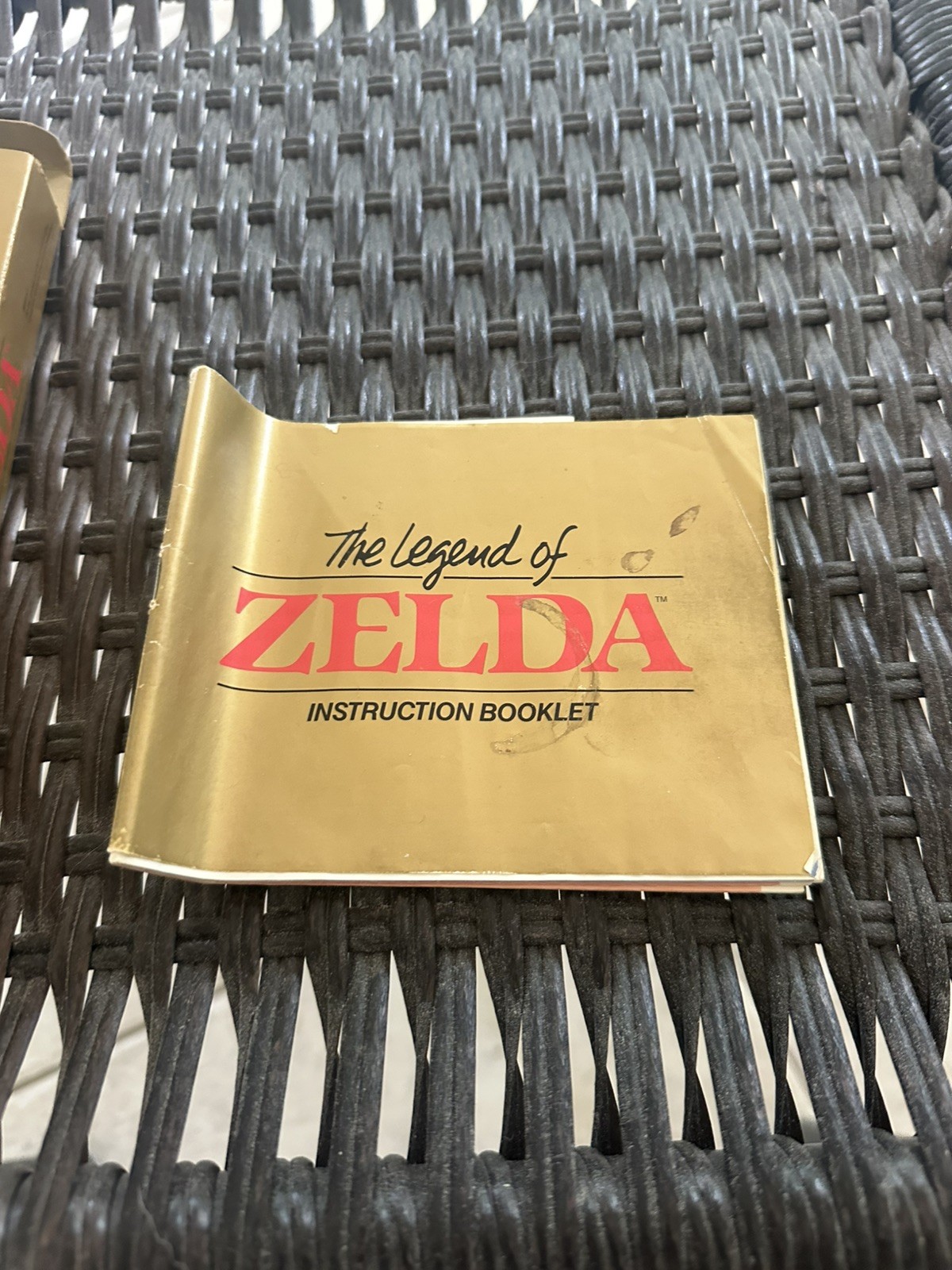NES Nintendo Legend of Zelda Cartridge w/ Box & Instructions