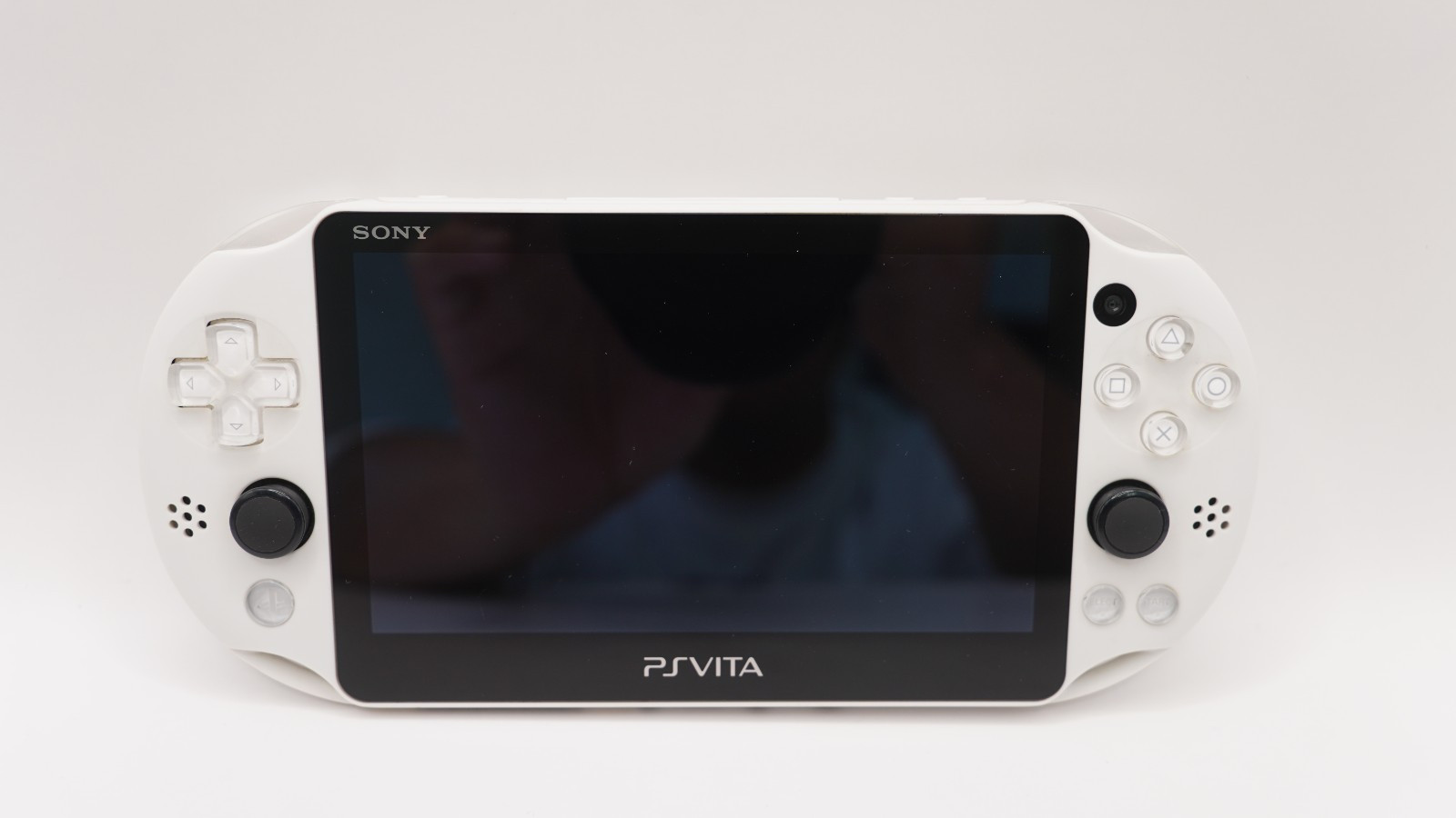 Sony PS Vita Slim PCH-2000 White + 5 Games + 8GB Memory Card + Charger Japan