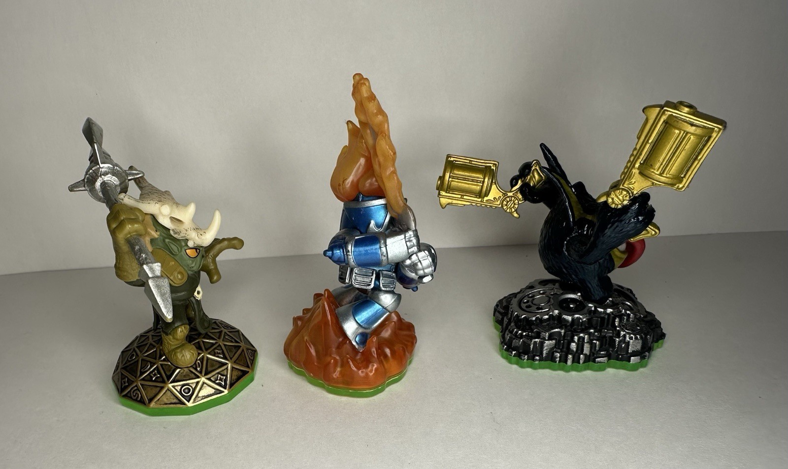 Activision Skylanders Mixed Lot Figures And Vehicles / Lot Of 5