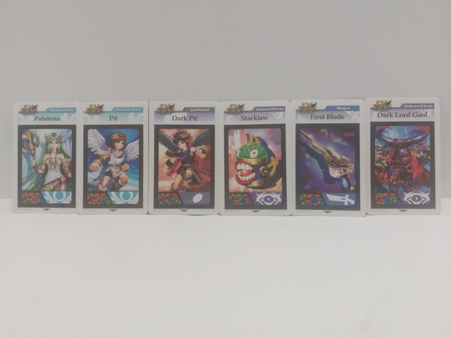 Kid Icarus Uprising (Nintendo 3DS, 2012) w/ Booklet & PROMO Cards