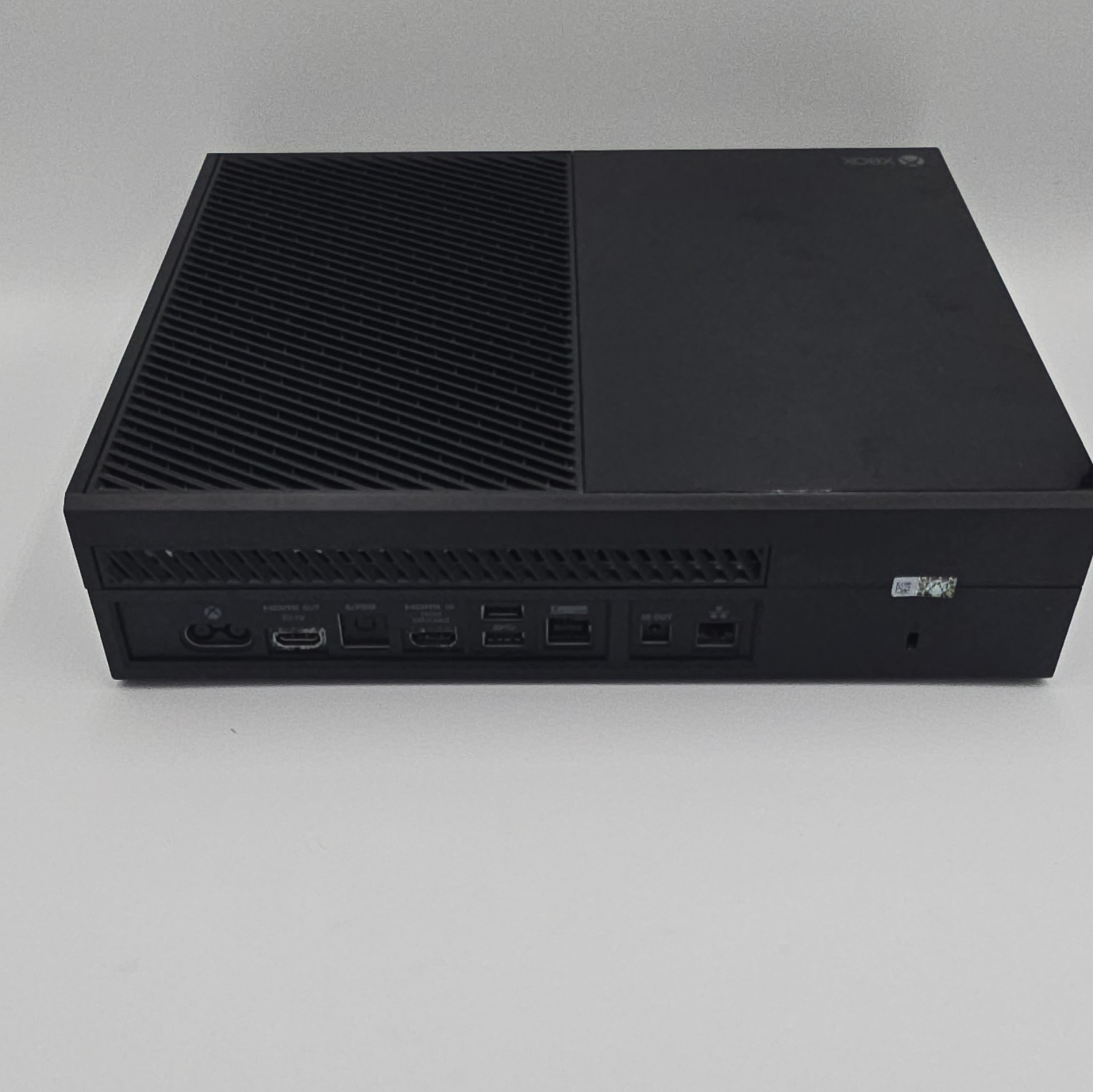 Microsoft Xbox One 1540 Console 500GB 1080p Blu-Ray Compatible Black