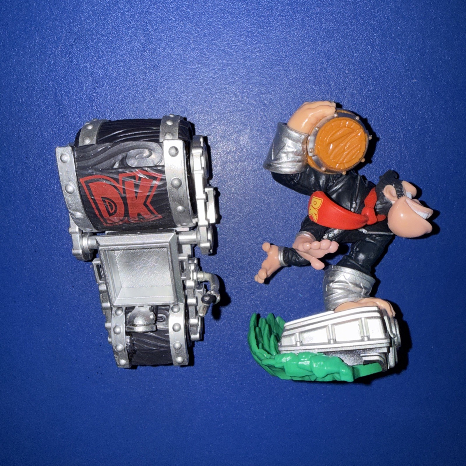 Dark Donkey Kong + Dark Barrel blaster Skylander / Amiibo