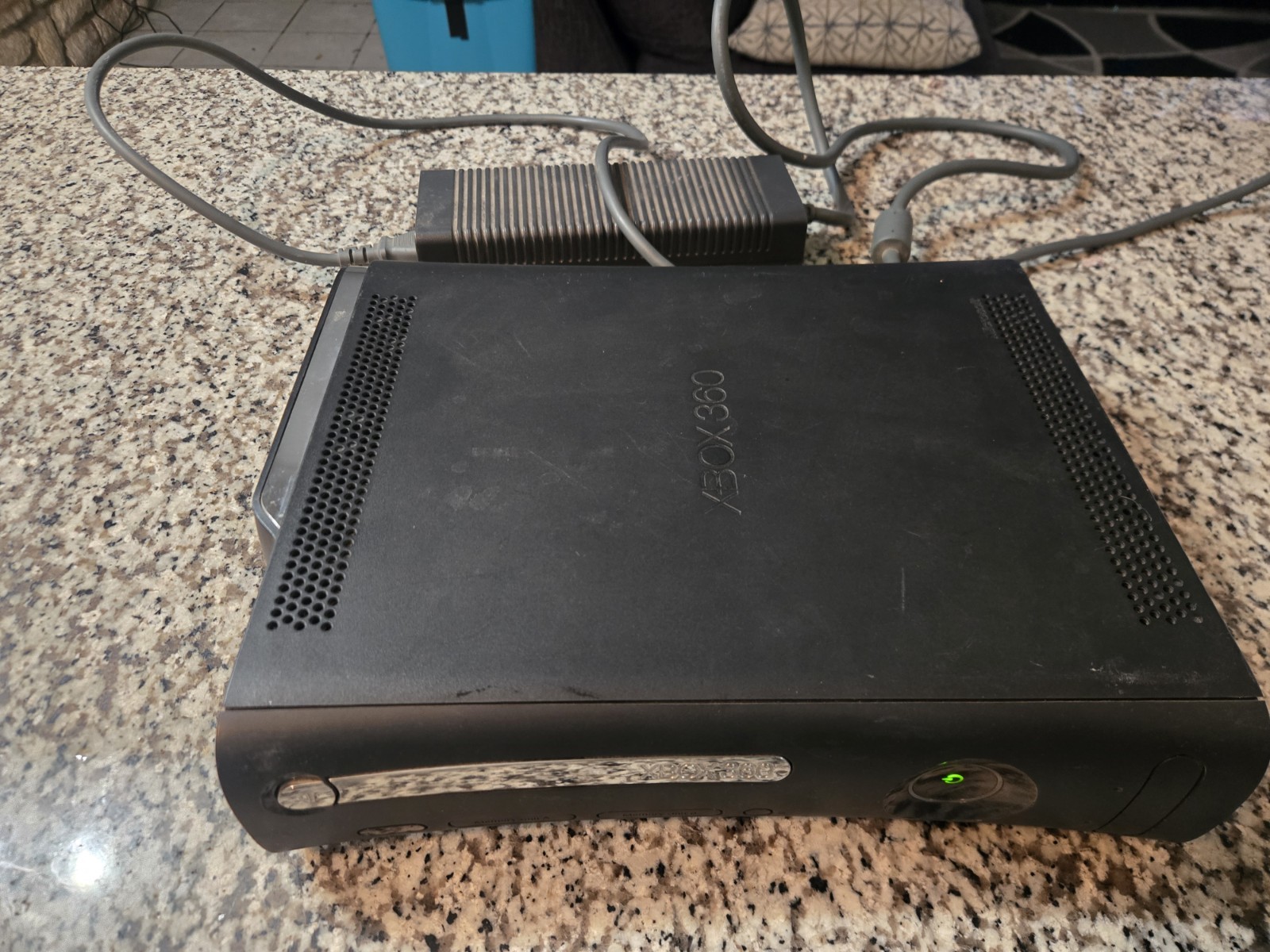 Microsoft Xbox 360 Elite 120GB Console – Black With Cords Tested Working