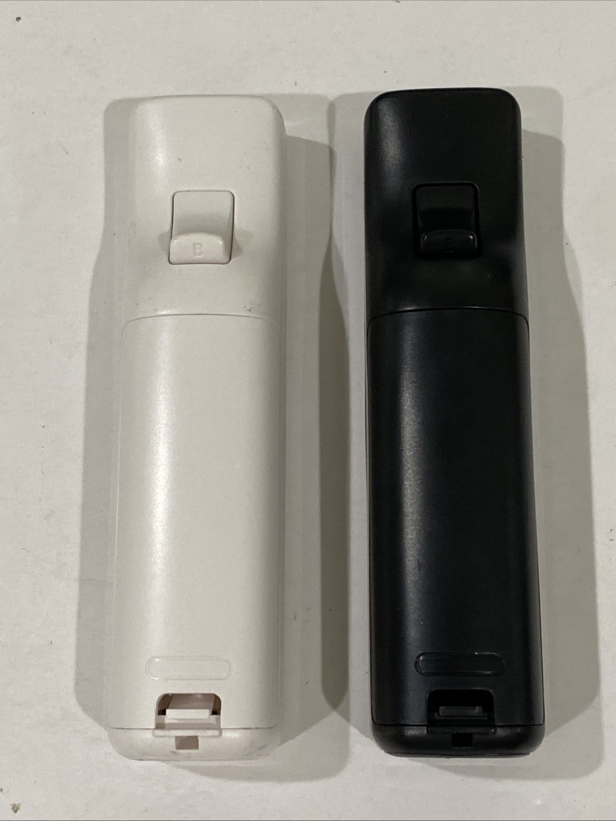Lot of 2 Wii Remotes – Unbranded – Tested! Free Shipping