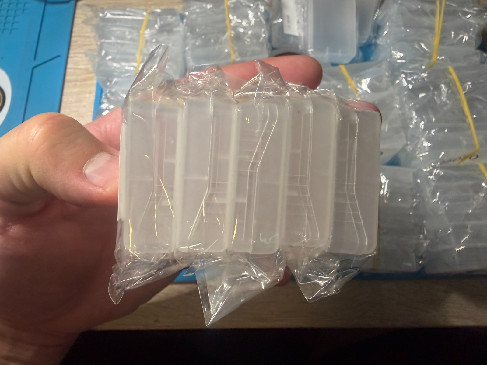 58 BRAND NEW (UNBRANDED) Clear Plastic Cases for Nintendo GameBoy Advance Games