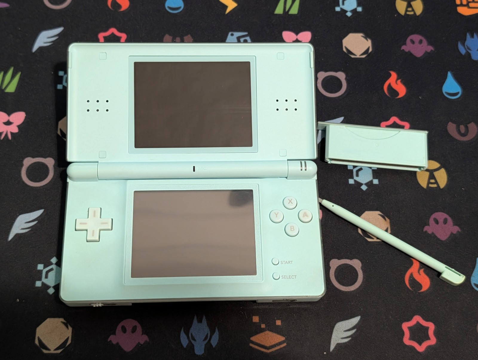 Nintendo DS Lite Teal Blue w/Charger – Tested & Working – A067