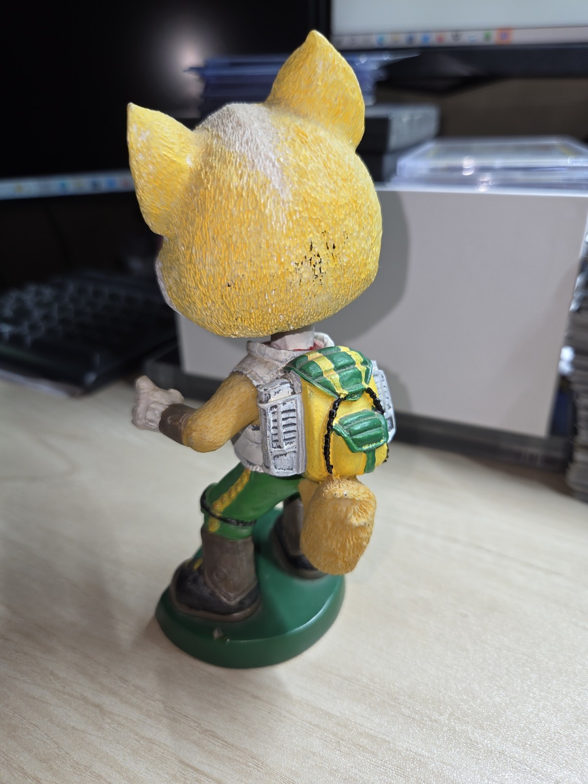 2002 Nintendo STARFOX Adventures Bobblehead Limited Edition – Broken fingers!